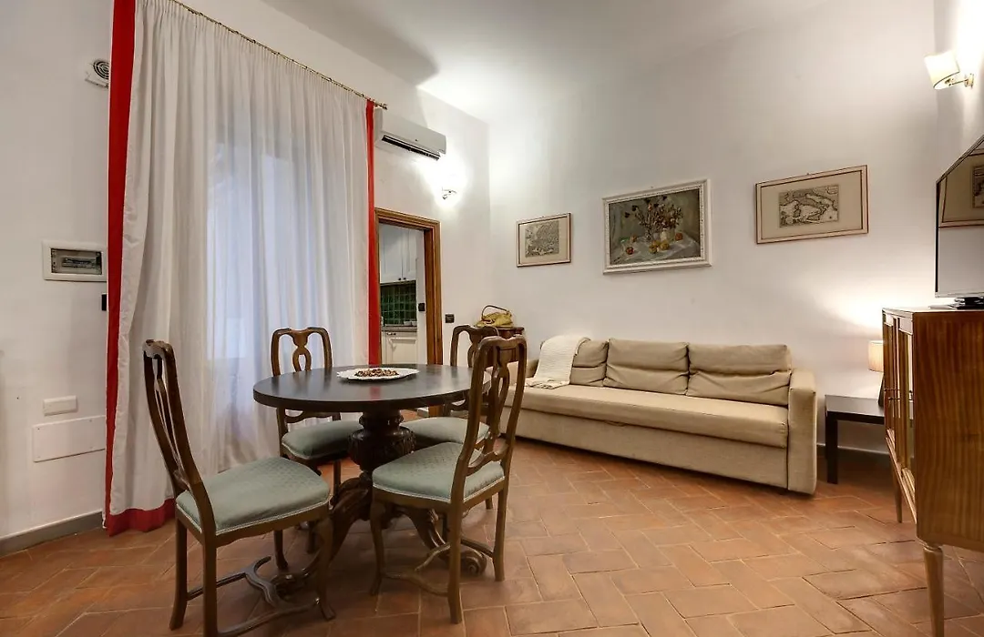 Ognissanti Apartment By Mamo Florence-1